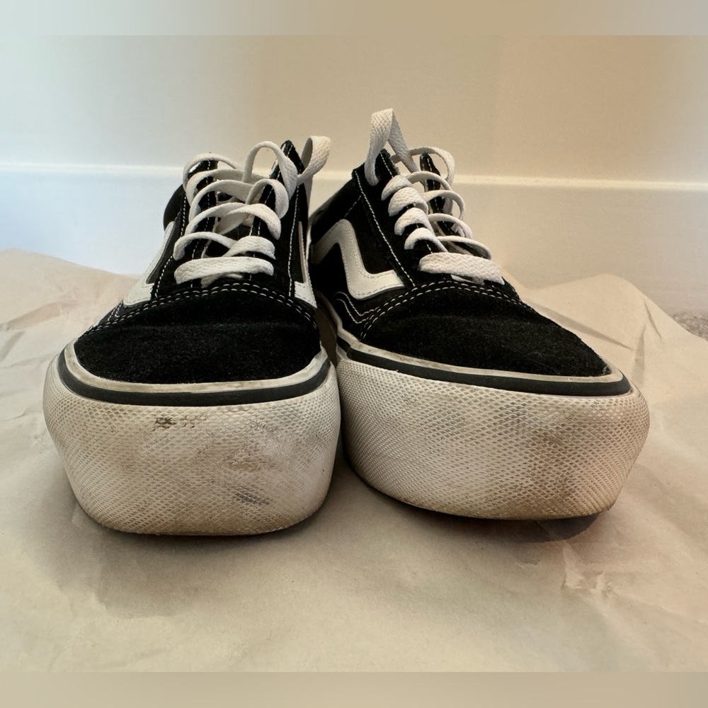 Vans Old Skool Canvas Platform Skater Sneakers in Black and White, Size 5 - Picture 5 of 10
